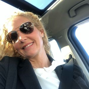 Meet your Posher, Julia